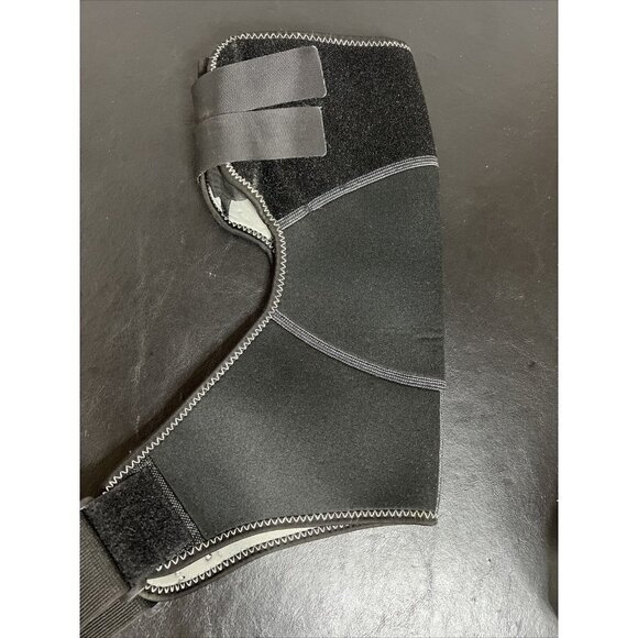 Shoulder Saver Compression Shoulder Support Universal Fit - Picture 4 of 7